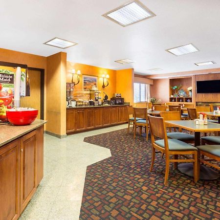 Ramada By Wyndham Kent Seattle Area Hotel Luaran gambar